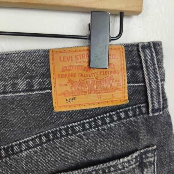 Levis 501 Original Shorts Womens 29 Trashed Black Distressed Cut Offs Button Fly - Picture 3 of 9